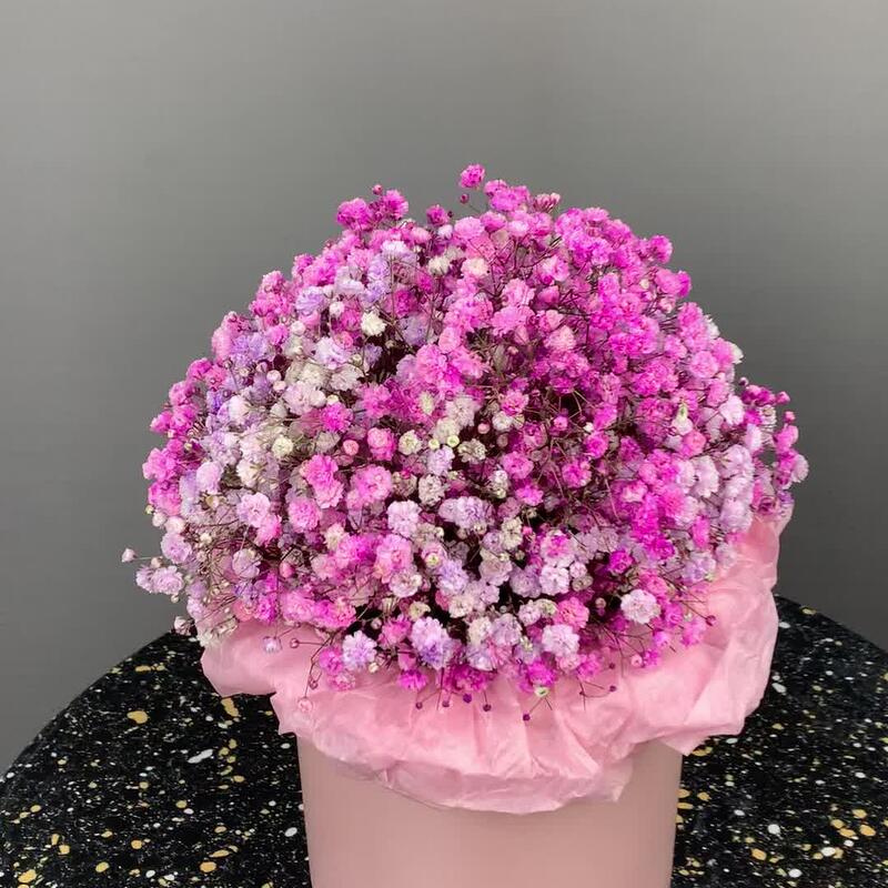 Розовая гипсофила в шляпной коробке S Розовая гипсофила в шляпной коробке S