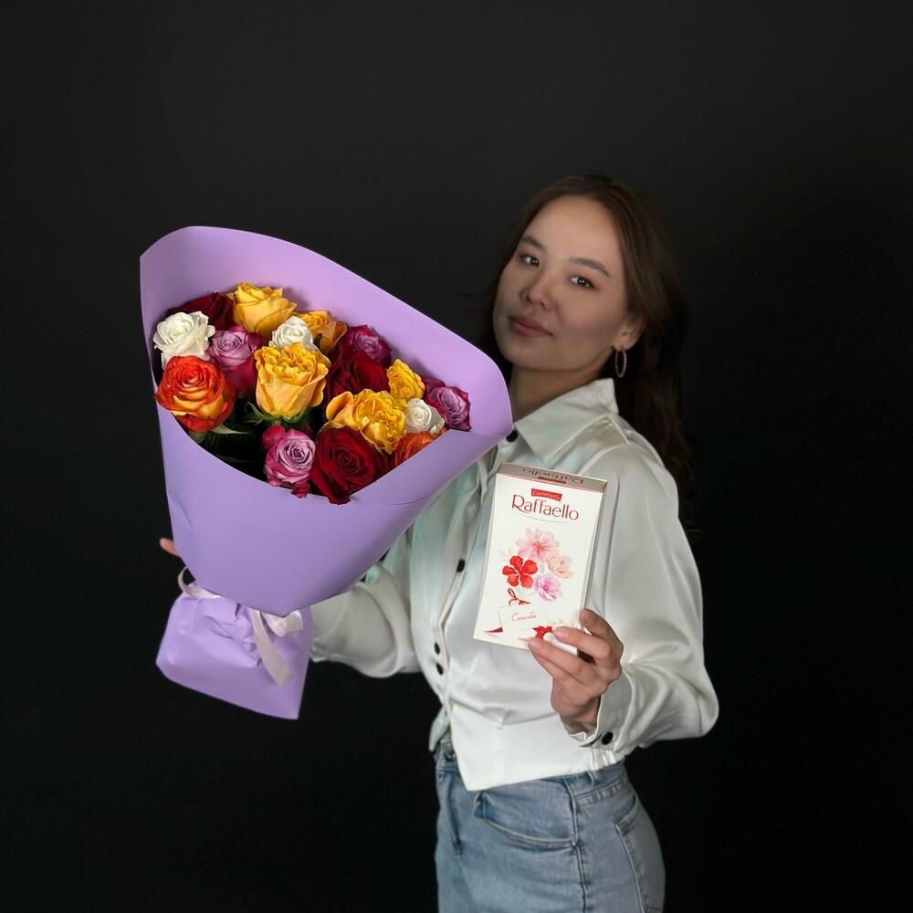 Микс 15 роз и Rafaello